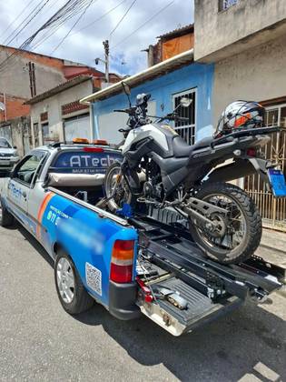 FORD COURIER 1.6 MPI L 8V GASOLINA 2P MANUAL FORD COURIER 1.6 MPI L 8V GASOLINA 2P MANUAL